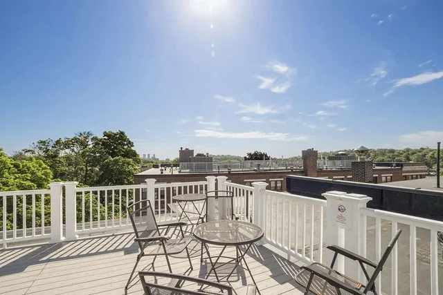 $2,350 | 141 Englewood Avenue, Unit 37, Boston, MA 02135