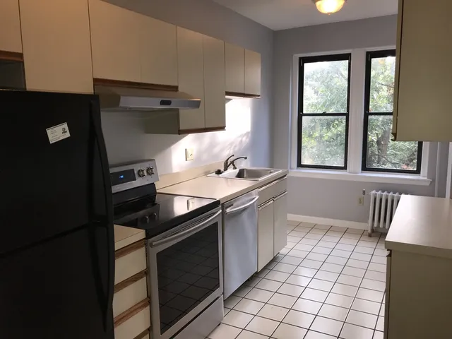 $2,350 | 141 Englewood Avenue, Unit 37, Boston, MA 02135