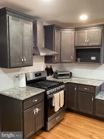 $230,000 | 13 West 8th Street, Marcus Hook, PA 19061