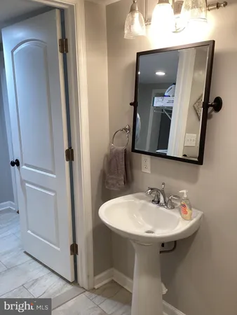 $230,000 | 13 West 8th Street, Marcus Hook, PA 19061
