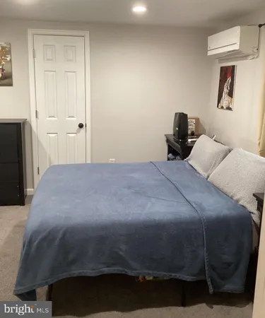 $230,000 | 13 West 8th Street, Marcus Hook, PA 19061
