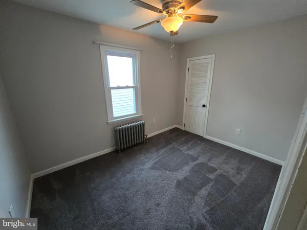 $230,000 | 13 West 8th Street, Marcus Hook, PA 19061