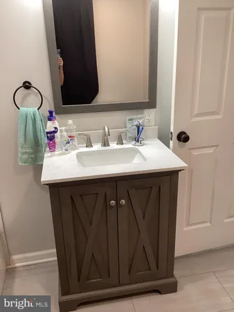 $230,000 | 13 West 8th Street, Marcus Hook, PA 19061