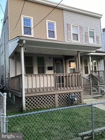 $230,000 | 13 West 8th Street, Marcus Hook, PA 19061