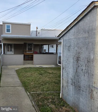 $230,000 | 13 West 8th Street, Marcus Hook, PA 19061