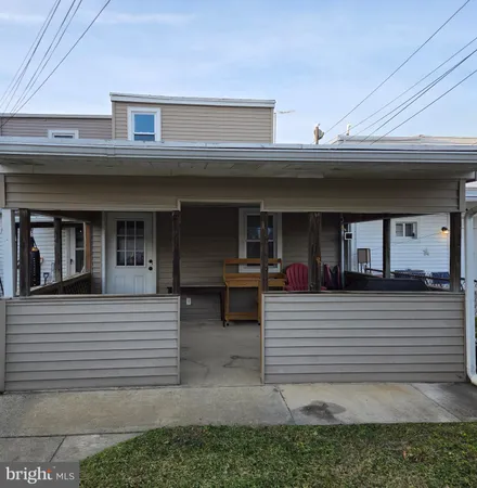 $230,000 | 13 West 8th Street, Marcus Hook, PA 19061