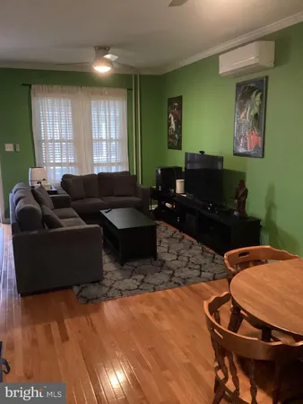 $230,000 | 13 West 8th Street, Marcus Hook, PA 19061