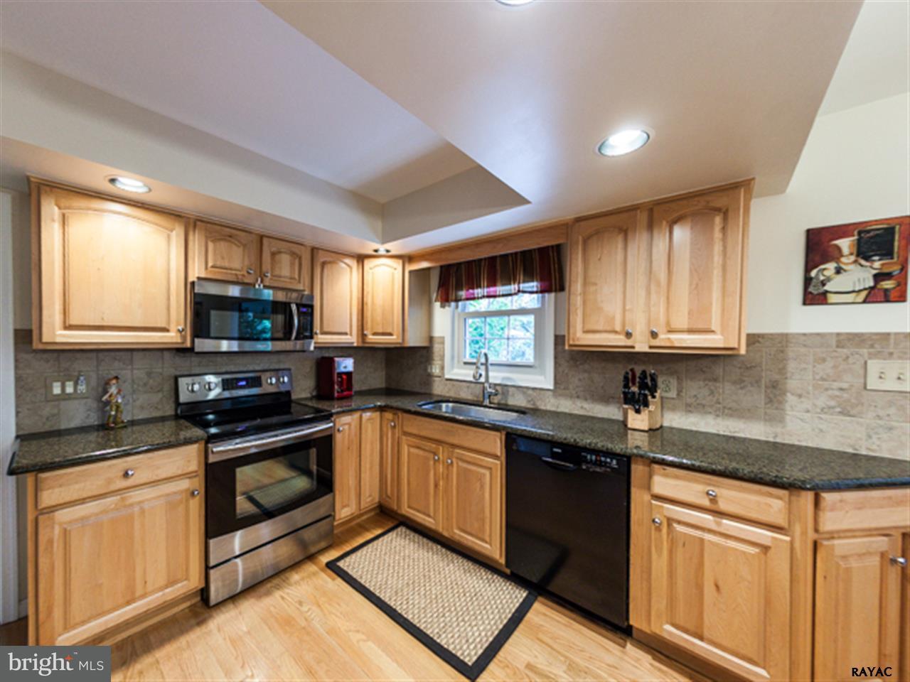 3683 Rimrock Road York, PA 17402 - Photo 11 of 36 Gallery Image 11