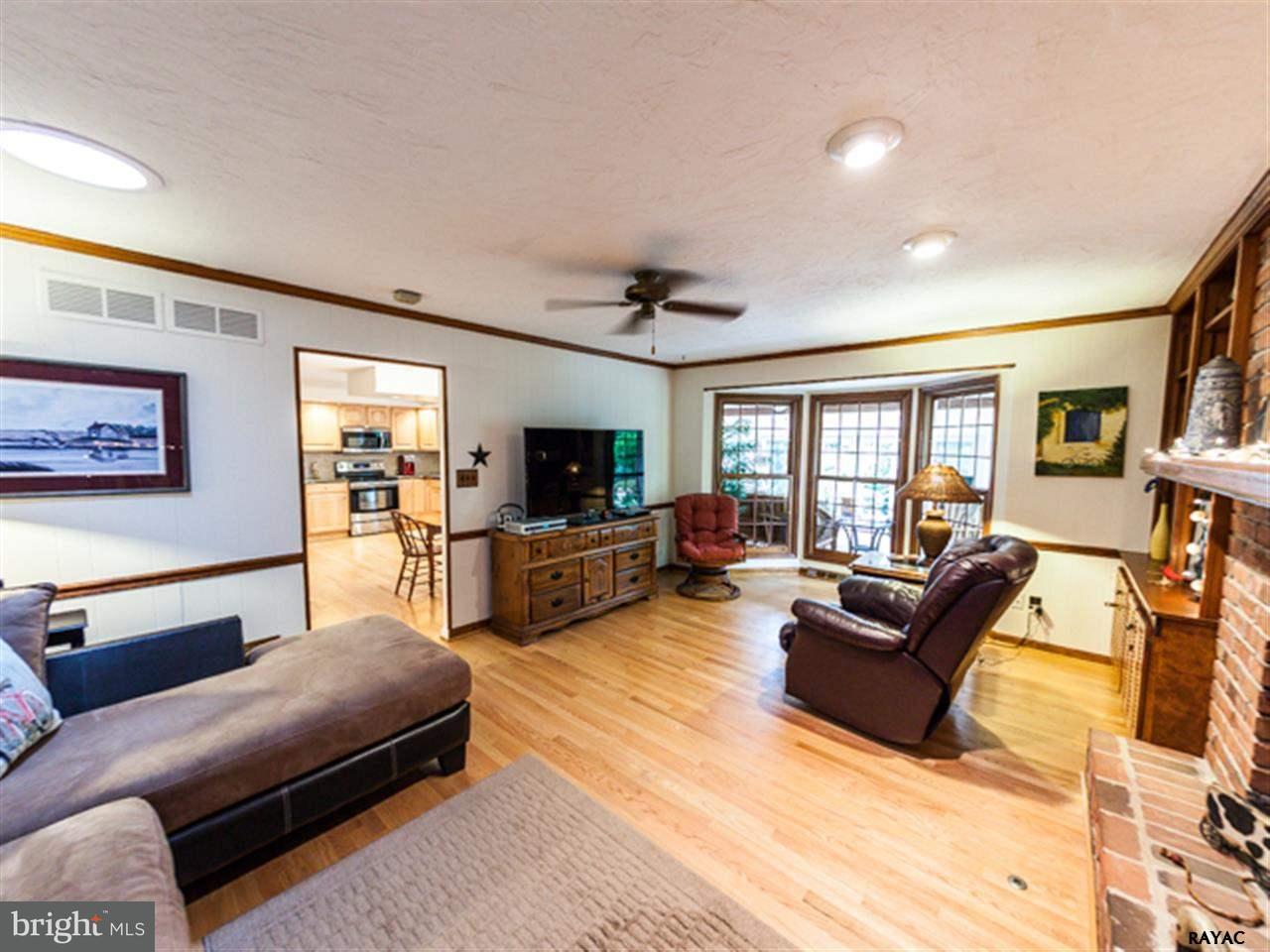 3683 Rimrock Road York, PA 17402 - Photo 14 of 36 Gallery Image 14