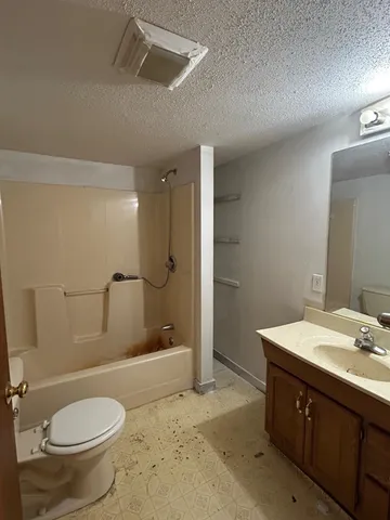 $299,000 | 730 Browns Ridge Road, Ossipee, NH 03864