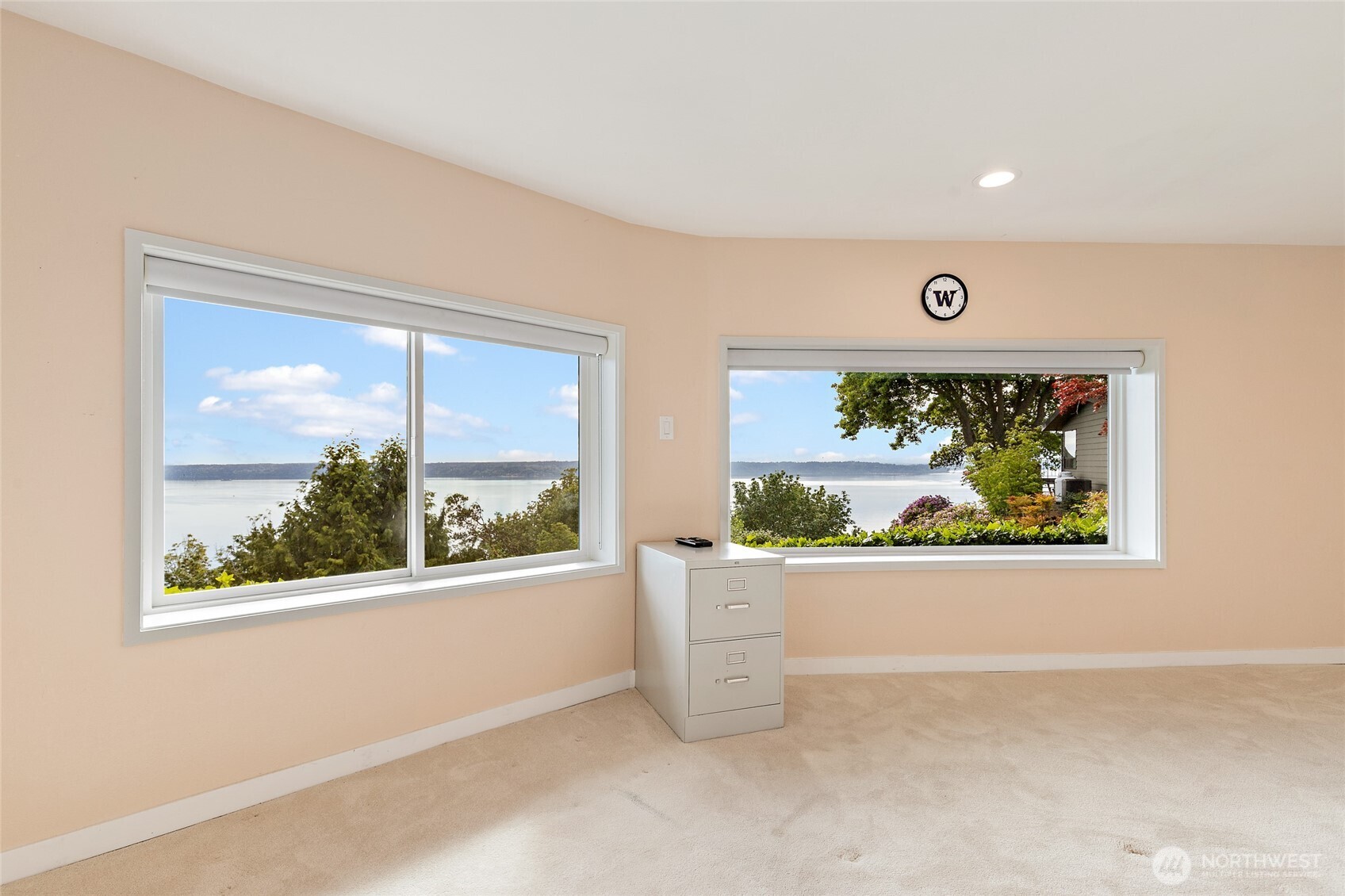 1919 Southwest Cove Point Road Burien, WA 98146 - Photo 21 of 29
