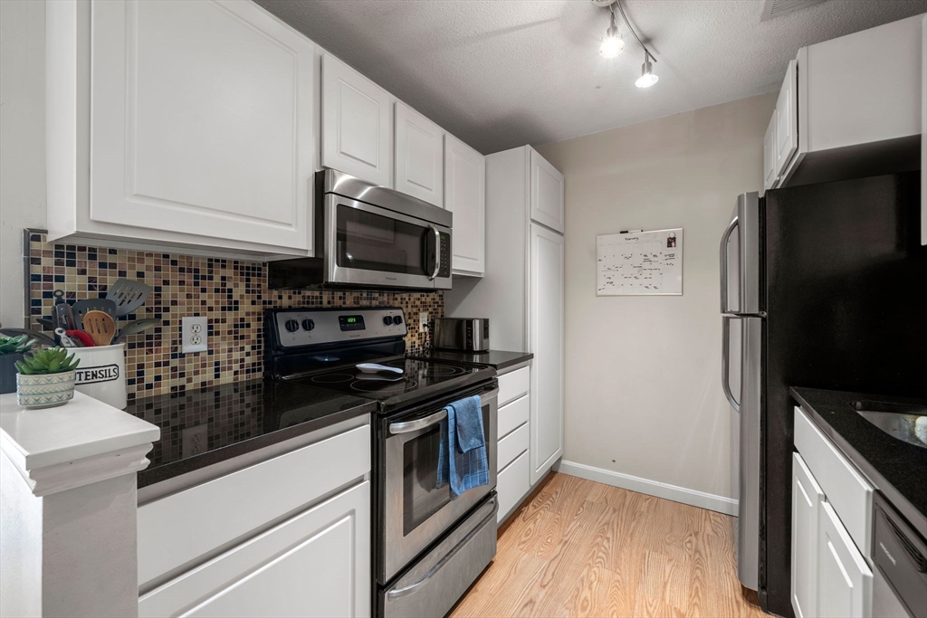 2011 Franklin Crossing Road, Unit 2011 Franklin, MA 02038 - Photo 16 of 36 Gallery Image 16