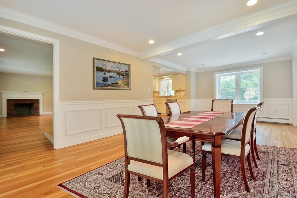 11 Reeves Road Bedford, MA 01730 - Photo 9 of 18 Gallery Image 9