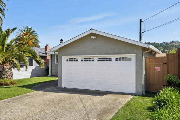 $1,349,000 | 735 Montezuma Drive, Pacifica, CA 94044
