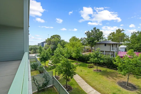 $2,250 | 4004 Banister Lane, Unit 214, Austin, TX 78704