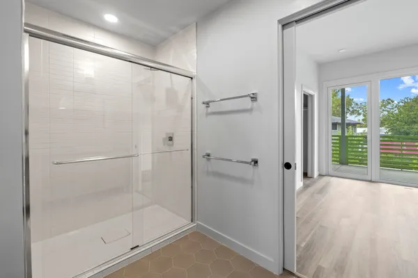 $2,250 | 4004 Banister Lane, Unit 214, Austin, TX 78704