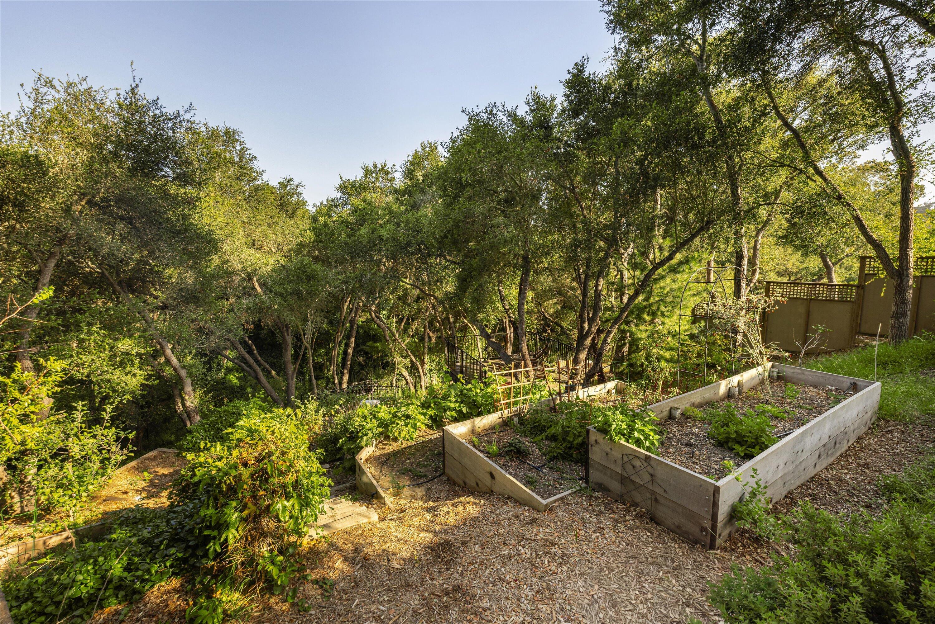 746 Westmont Road Santa Barbara, CA 93108 - Photo 25 of 37 33-746 Westmont Rd - 33
