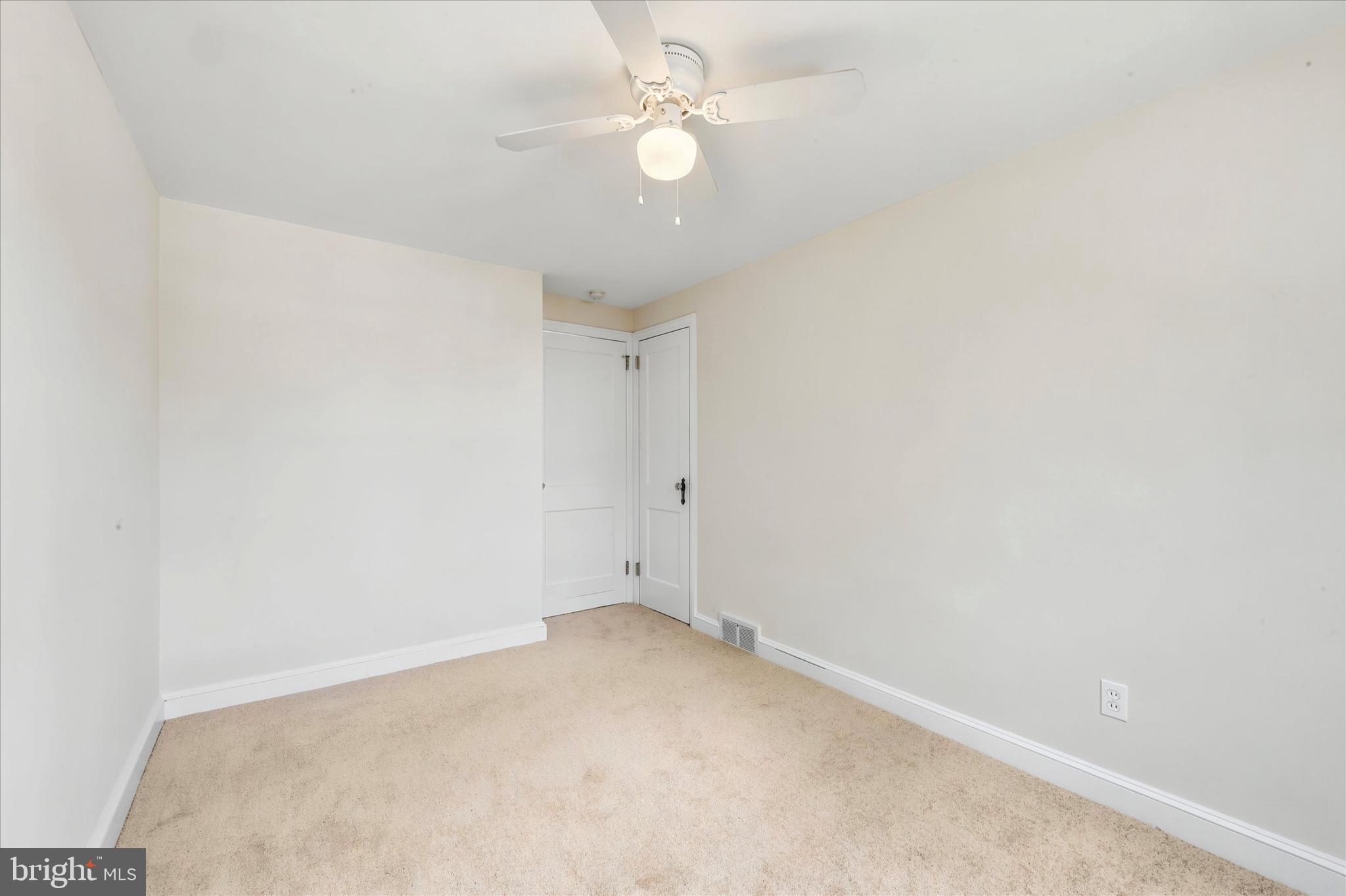 1129 Stratford Road Glenolden, PA 19036 - Photo 17 of 25 BR 2