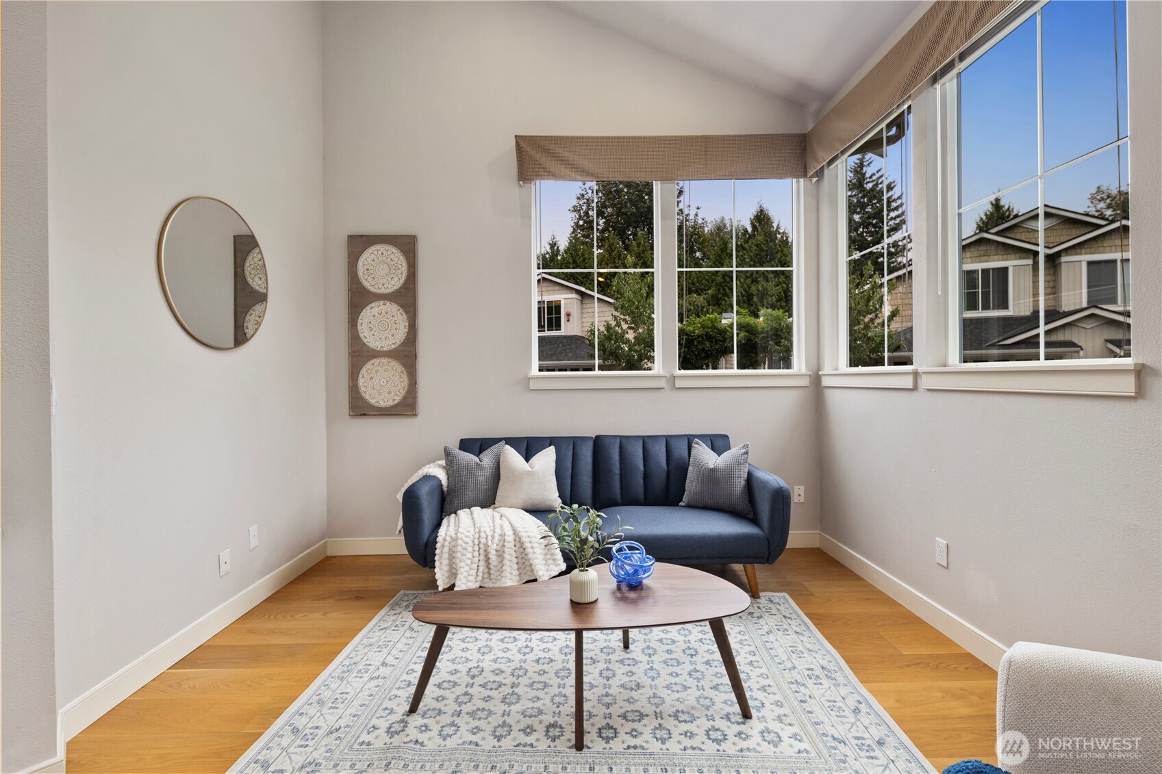 120 Newport Way Northwest, Unit 17 Issaquah, WA 98027 - Photo 5 of 34