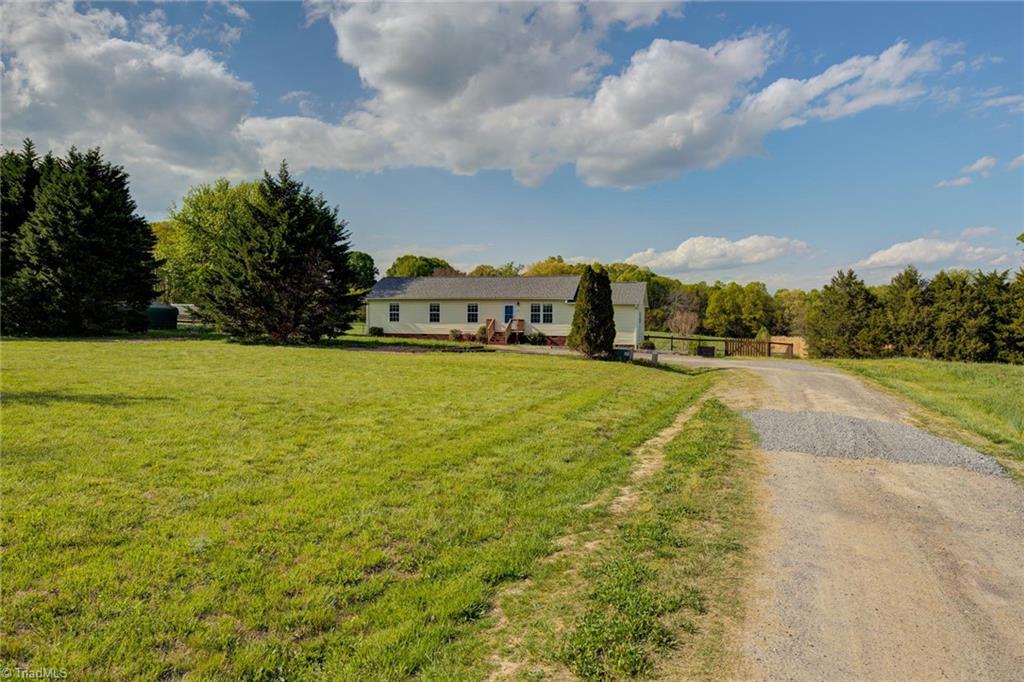 141 Sain Road Mocksville, NC 27028 - Photo 4 of 41 Gallery Image 4