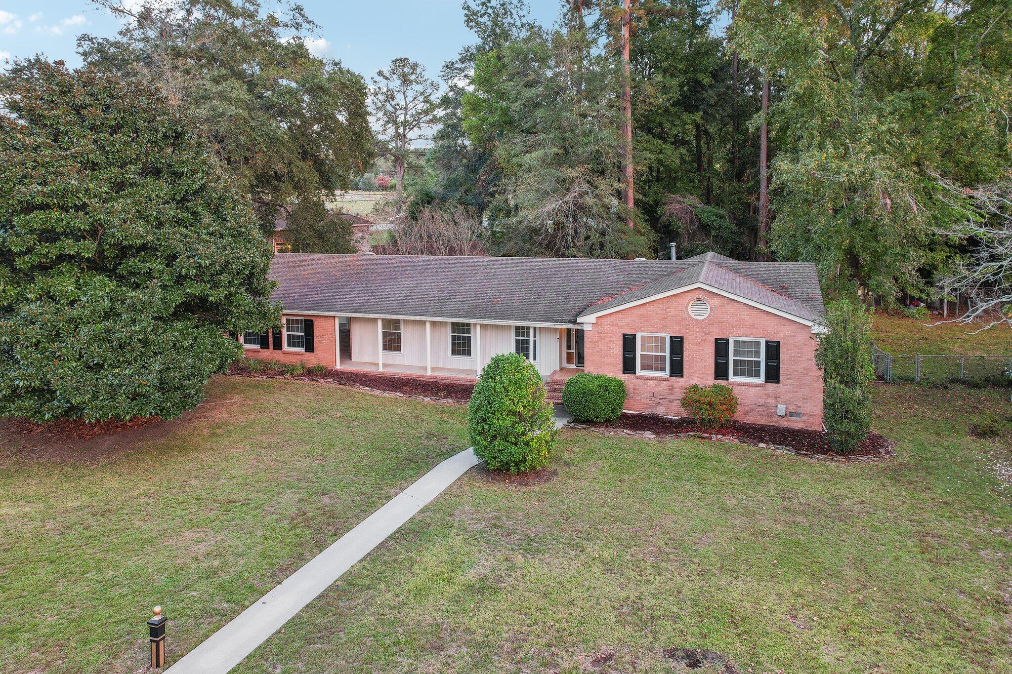 149 Rutledge Avenue Orangeburg, SC 29115 - Photo 3 of 40 38-web-or-mls-Rutledge Ave-036