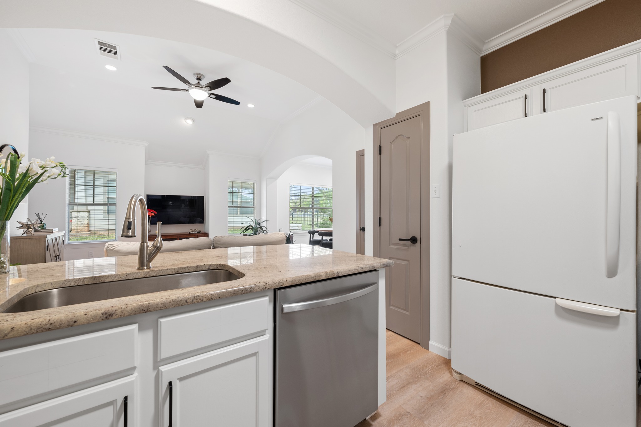 6801 Beckett Road, Unit 106L Austin, TX 78749 - Photo 16 of 34