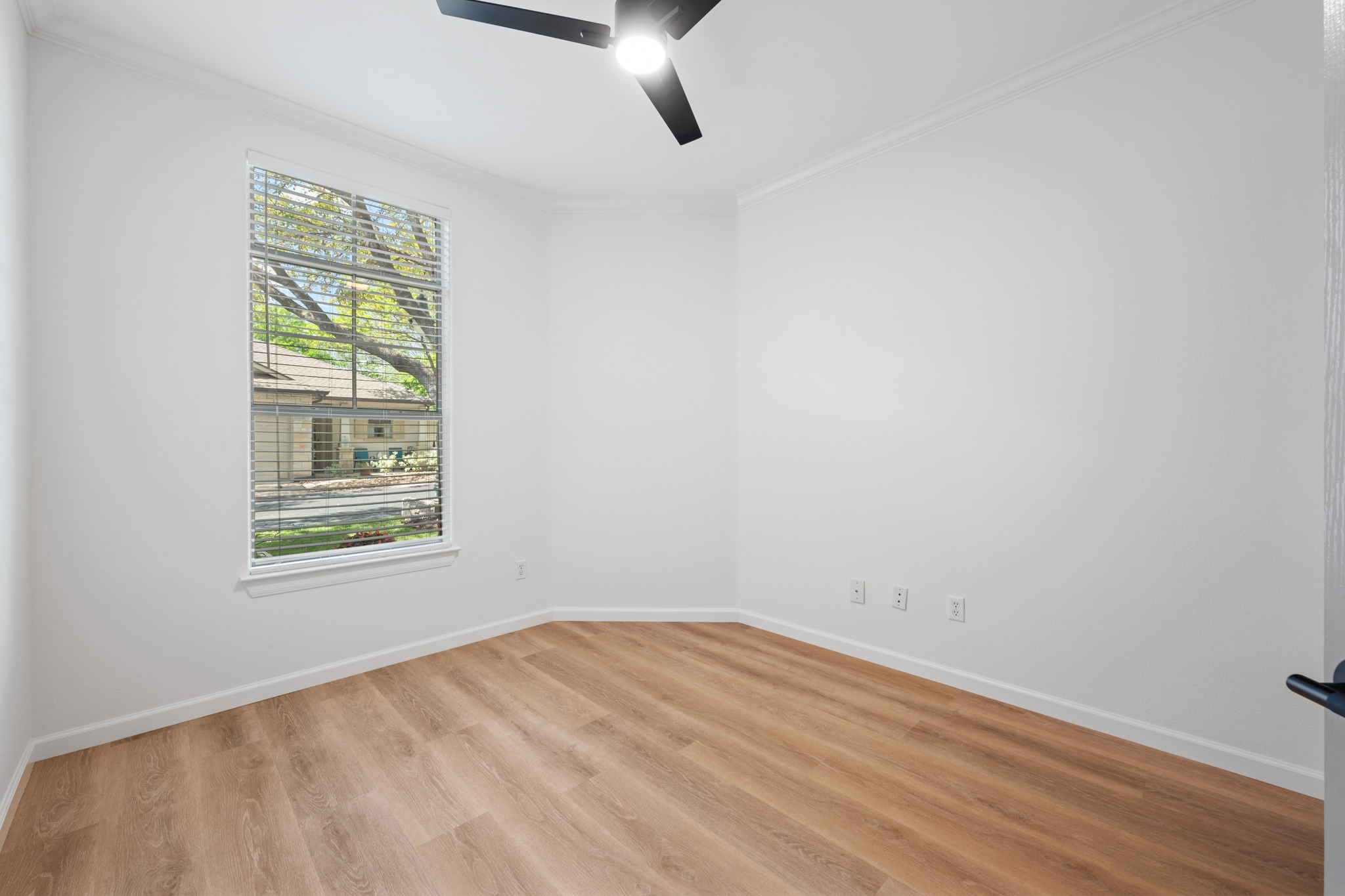 6801 Beckett Road, Unit 106L Austin, TX 78749 - Photo 32 of 34