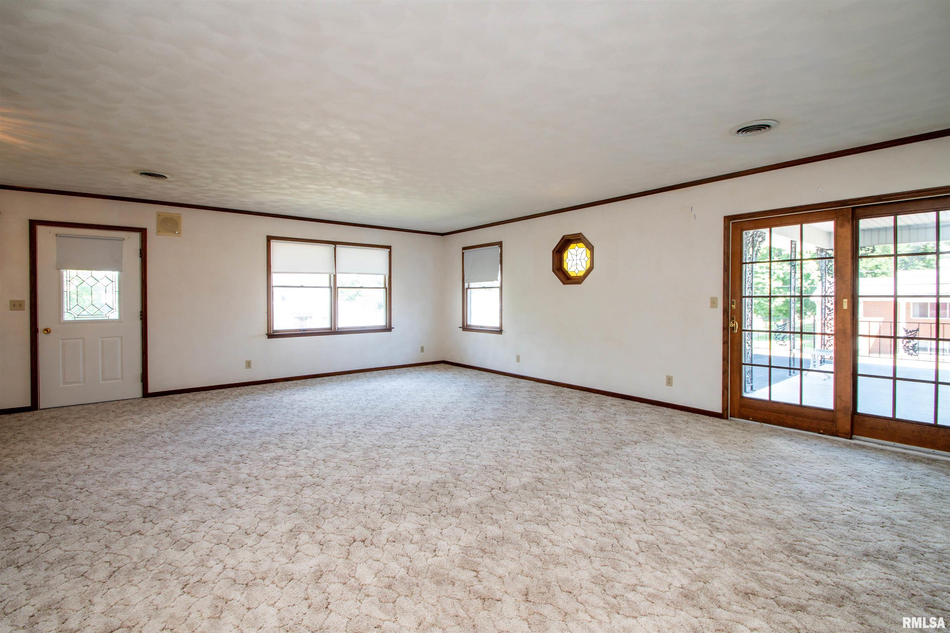 201-203 South Market Street Washington, IL 61571 - Photo 22 of 70