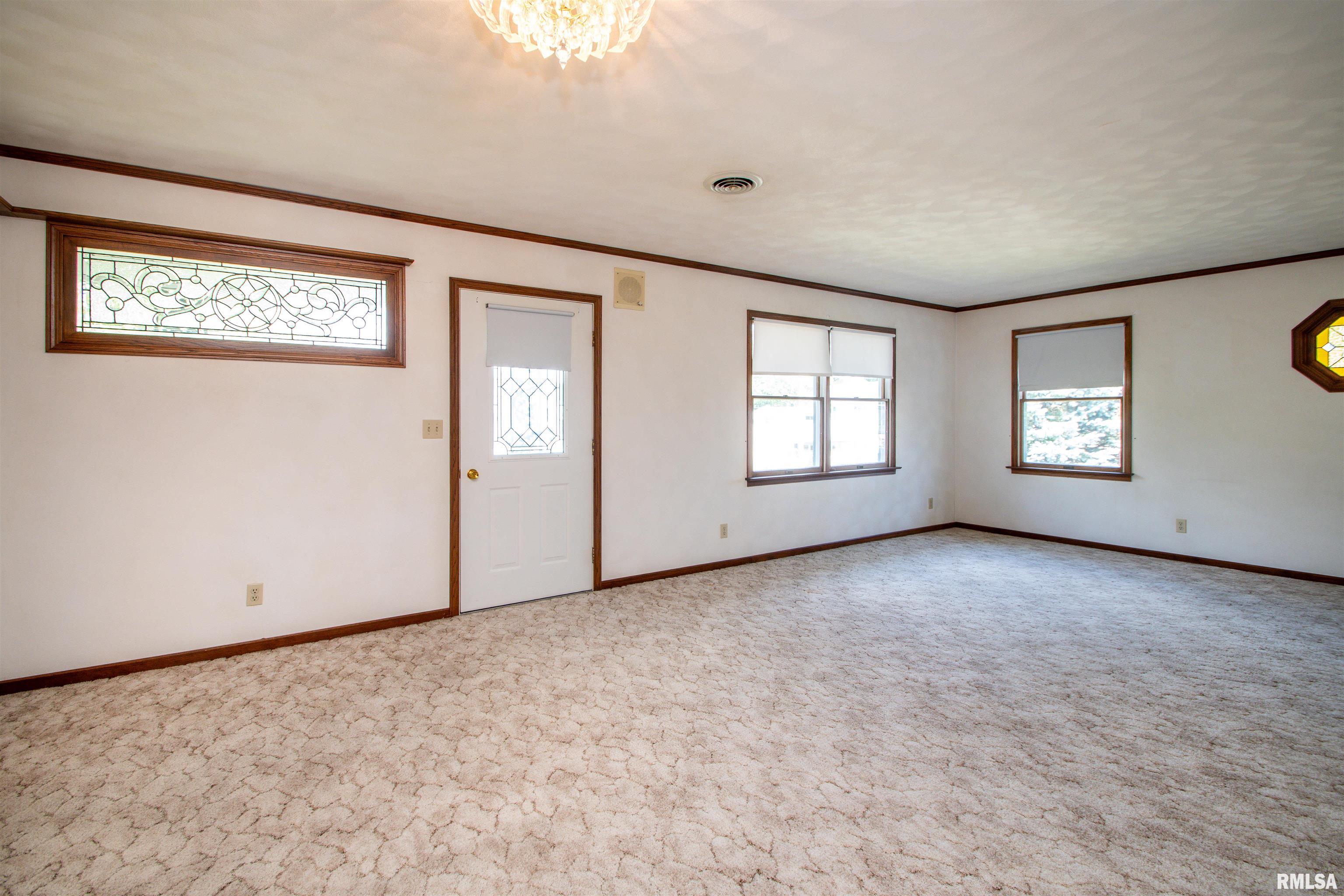 201-203 South Market Street Washington, IL 61571 - Photo 23 of 70