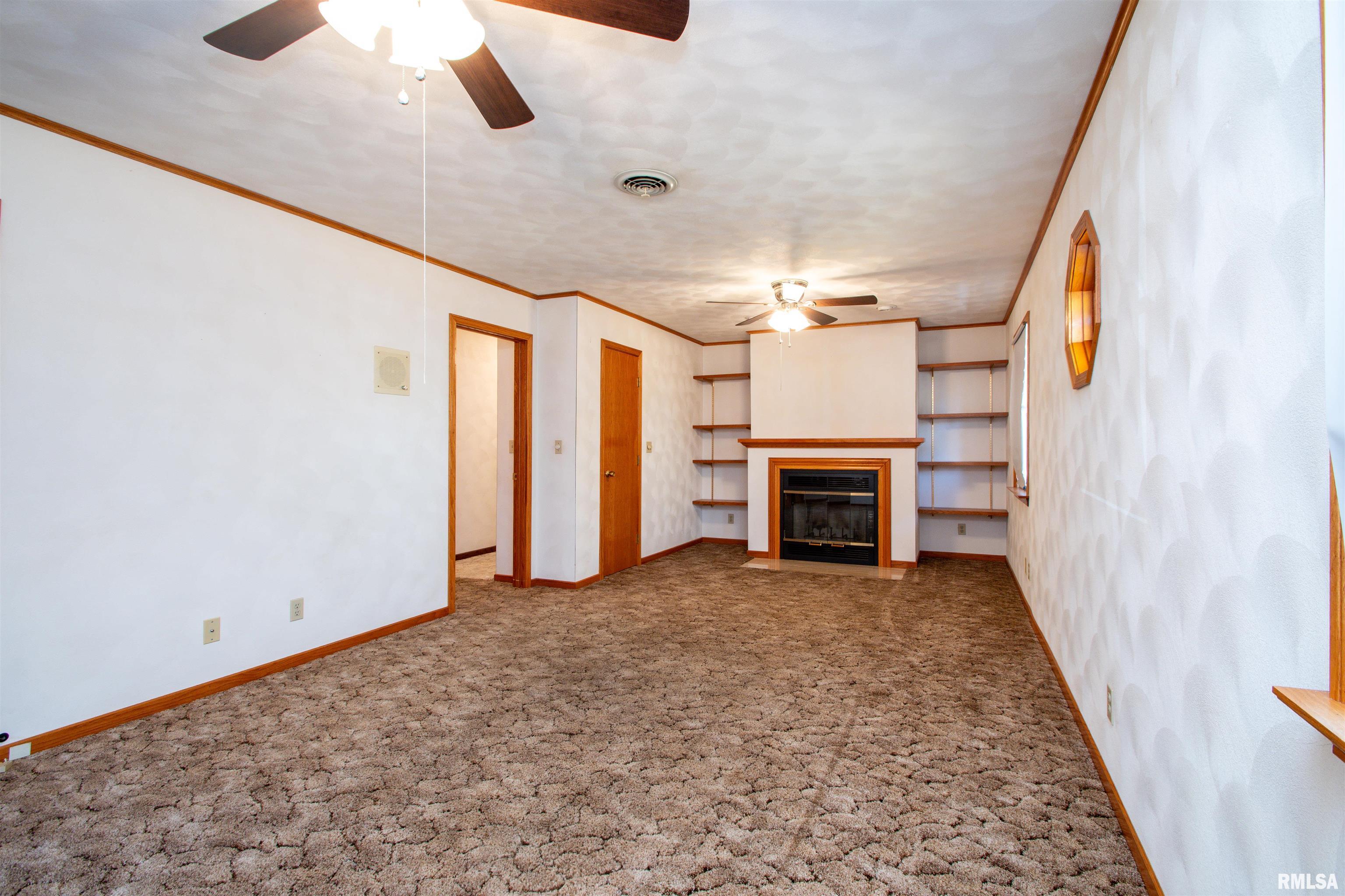 201-203 South Market Street Washington, IL 61571 - Photo 33 of 70