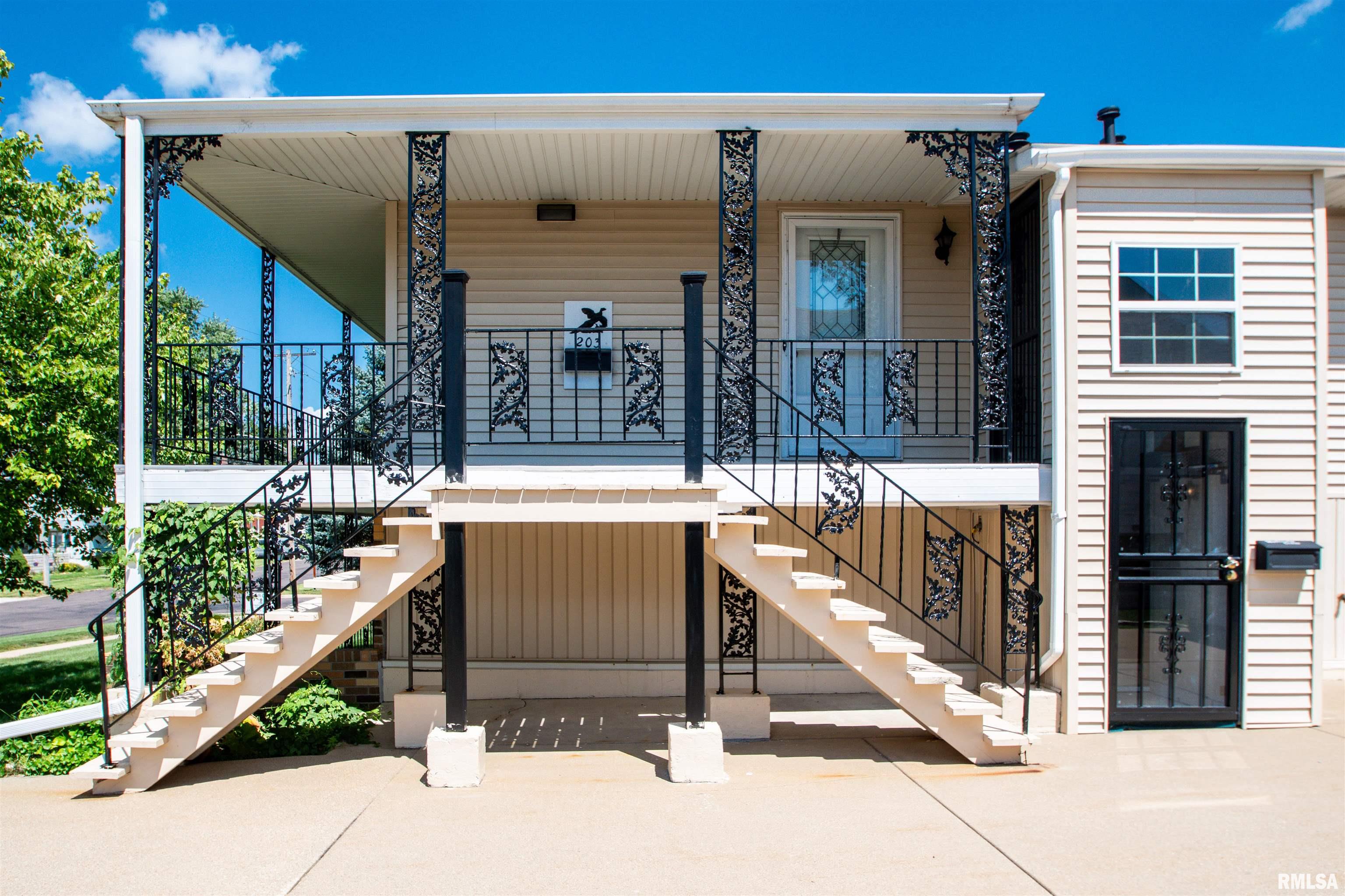201-203 South Market Street Washington, IL 61571 - Photo 4 of 70
