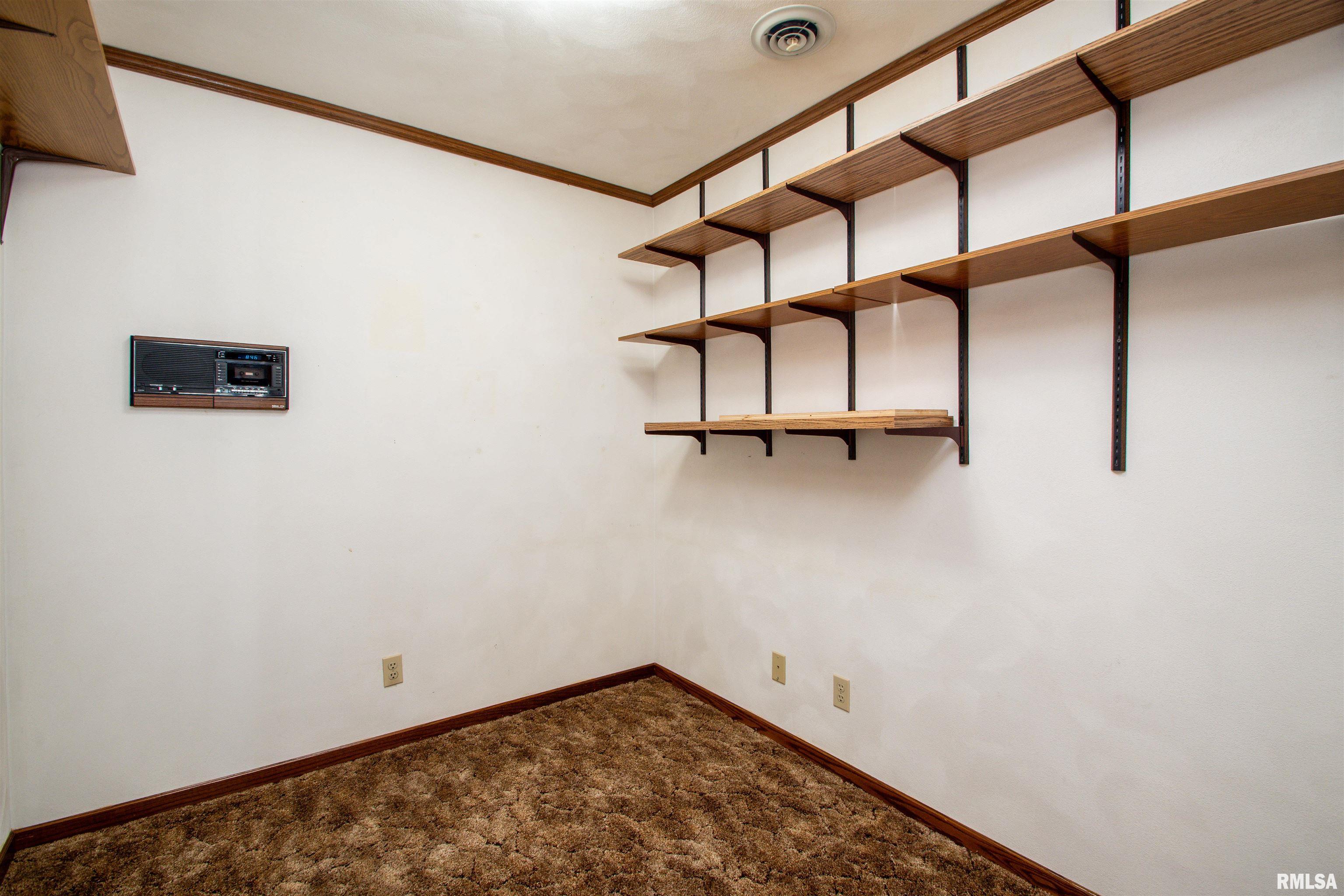 201-203 South Market Street Washington, IL 61571 - Photo 42 of 70