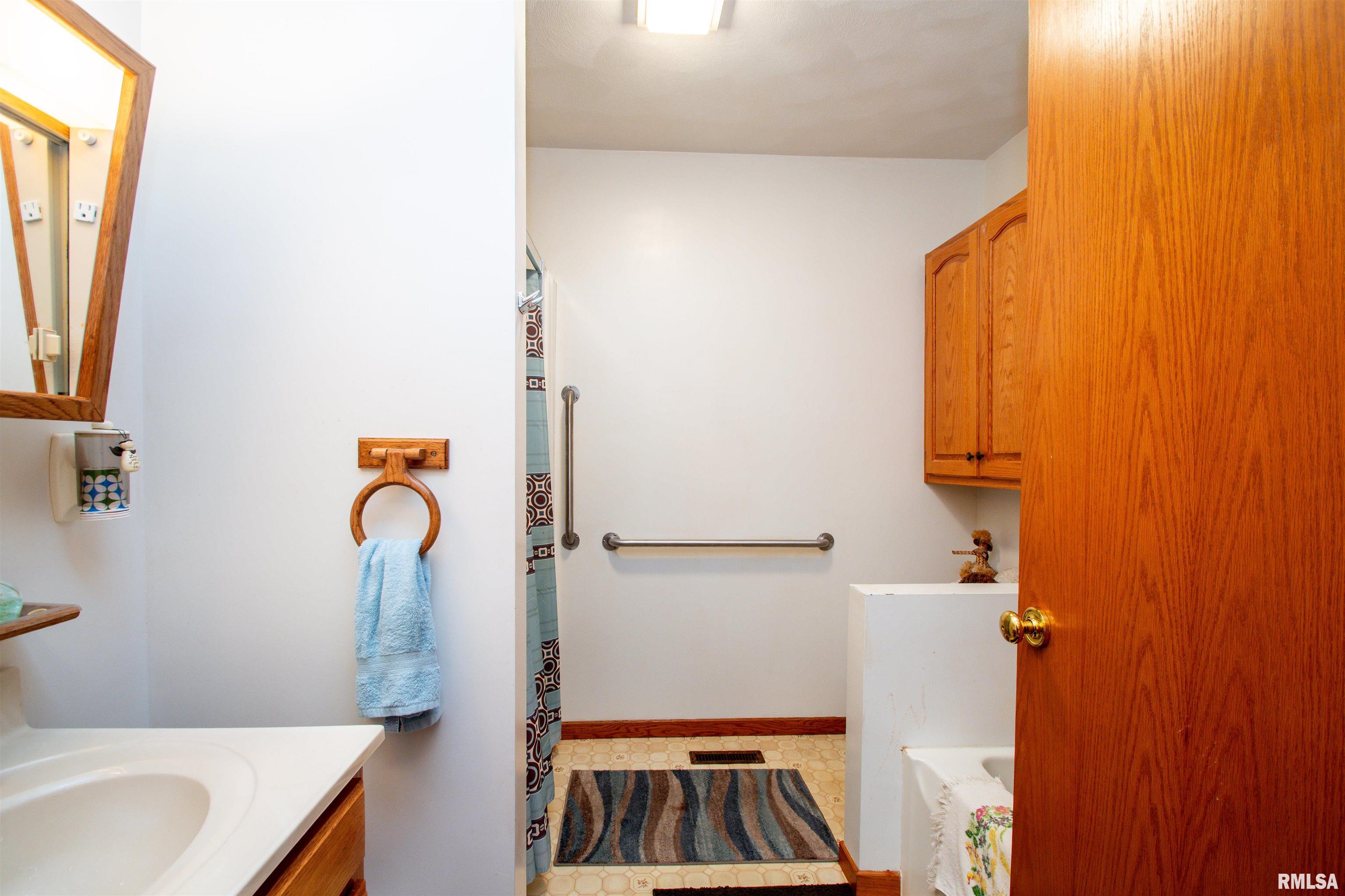 201-203 South Market Street Washington, IL 61571 - Photo 56 of 70