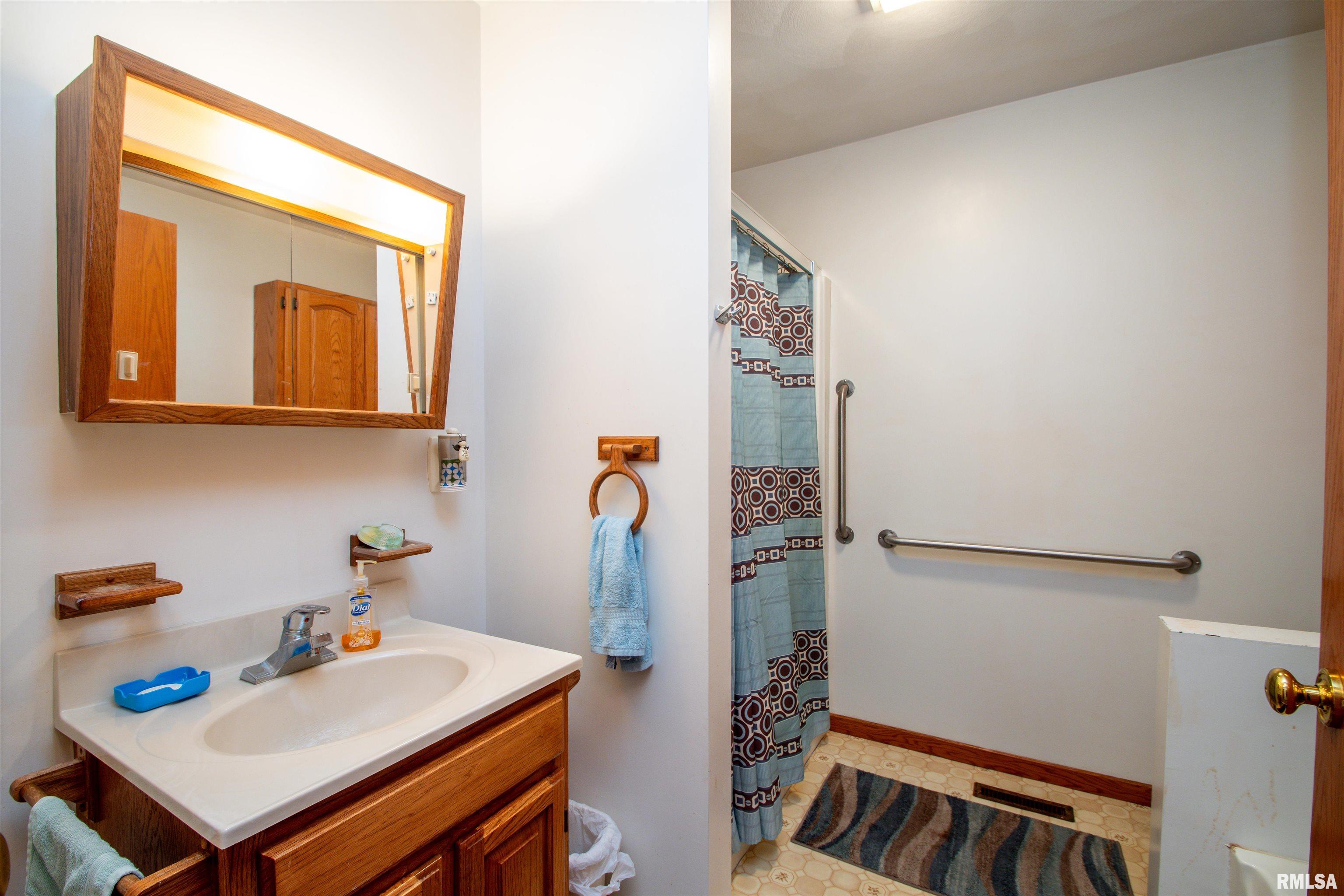 201-203 South Market Street Washington, IL 61571 - Photo 57 of 70