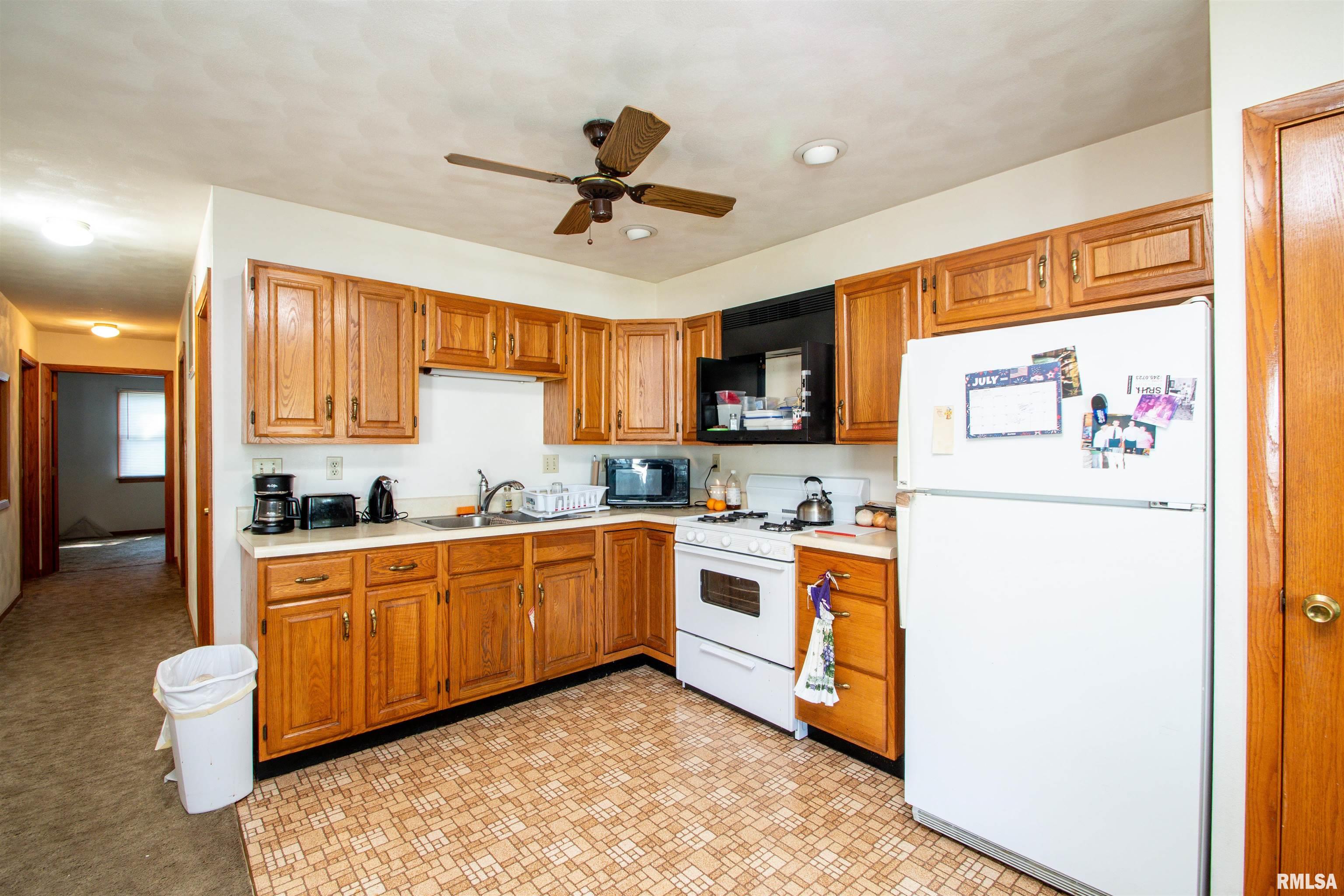 201-203 South Market Street Washington, IL 61571 - Photo 61 of 70