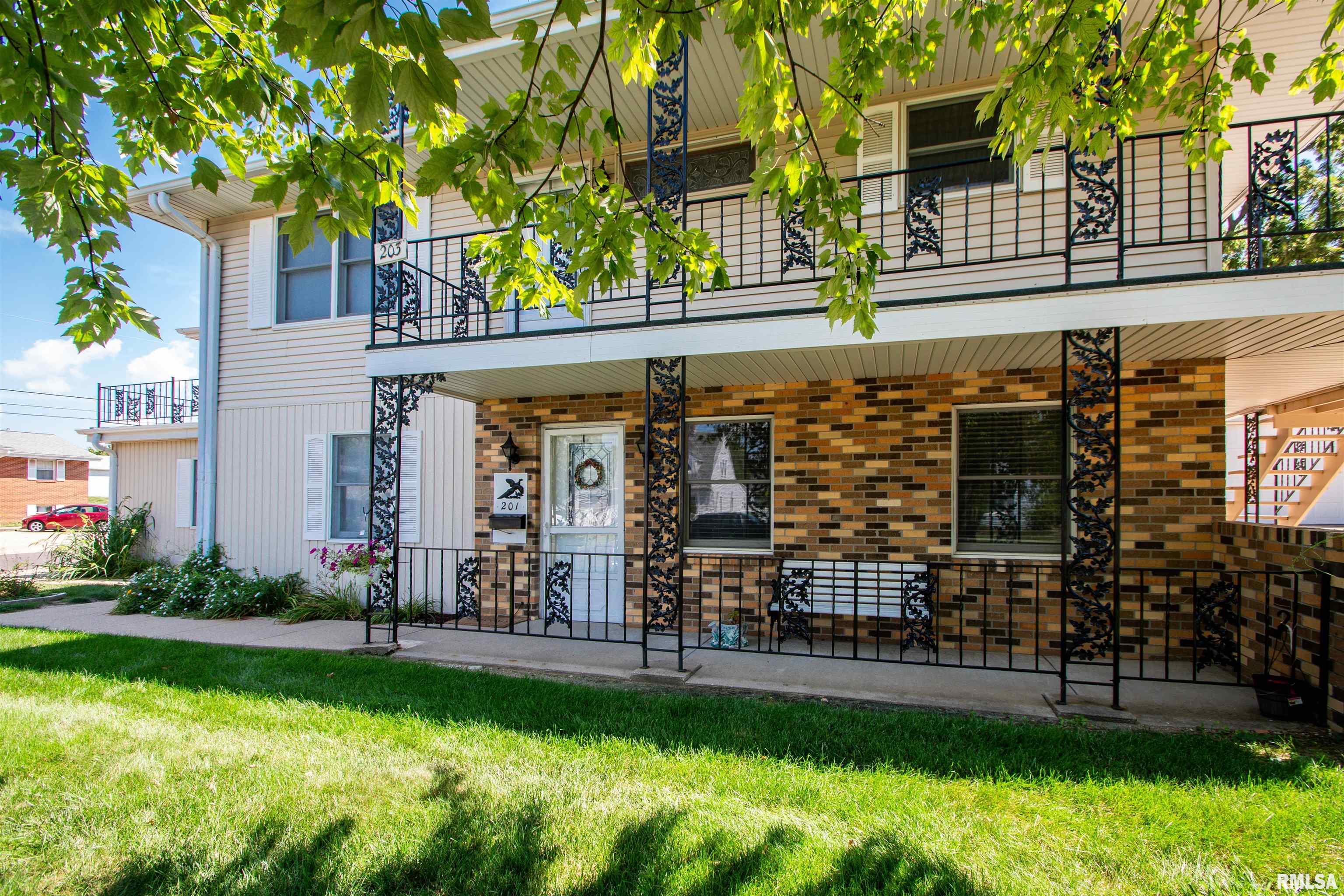 201-203 South Market Street Washington, IL 61571 - Photo 8 of 70