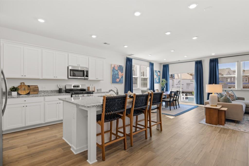 2583 Adventure Way Doraville, GA 30360 - Photo 3 of 46