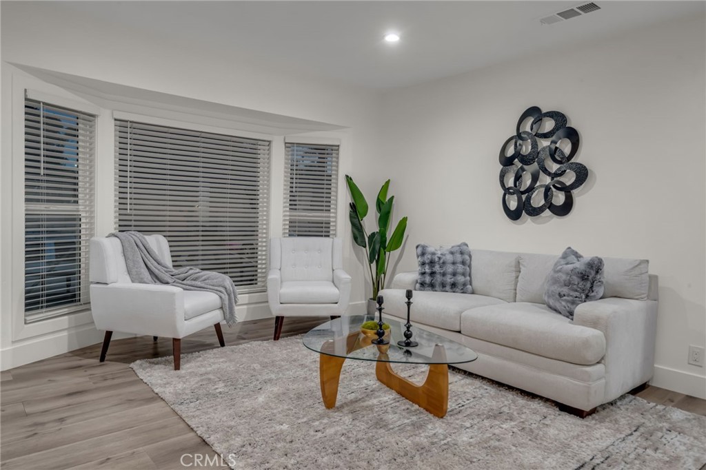 5919 Arbor Road Lakewood, CA 90713 - Photo 4 of 41