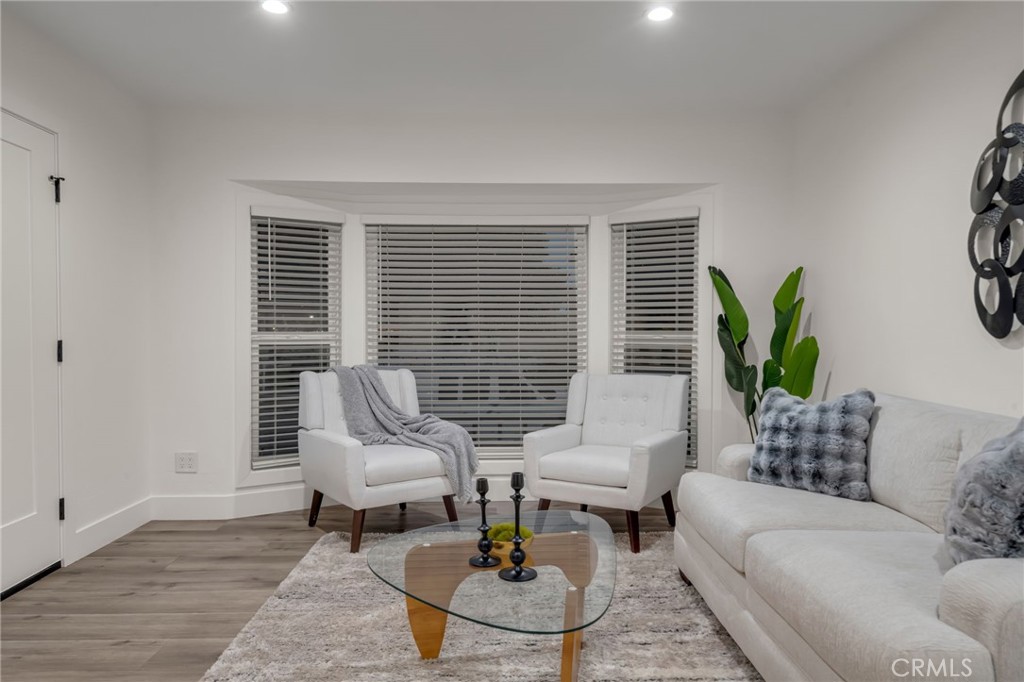 5919 Arbor Road Lakewood, CA 90713 - Photo 5 of 41