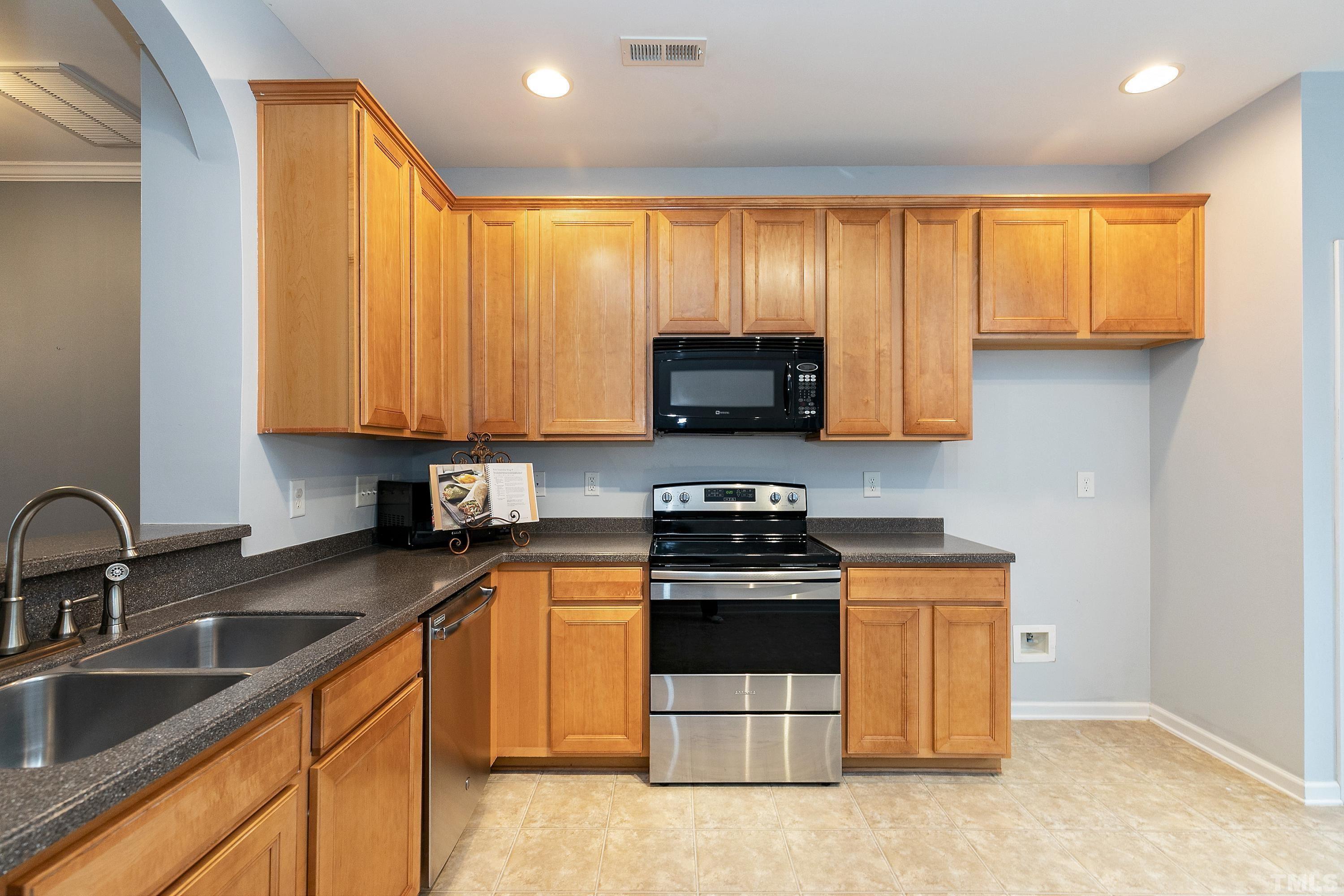 7631 Winners Edge Street Raleigh, NC 27617 - Photo 9 of 40 Gallery Image 9