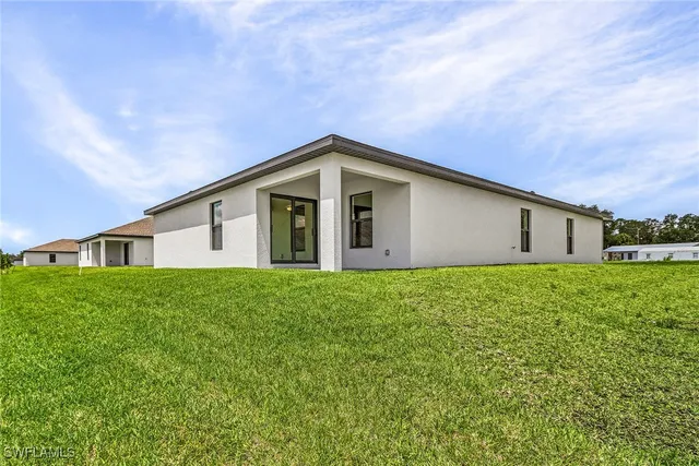 $439,900 | 861 General D MacArthur Avenue, LaBelle, FL 33935