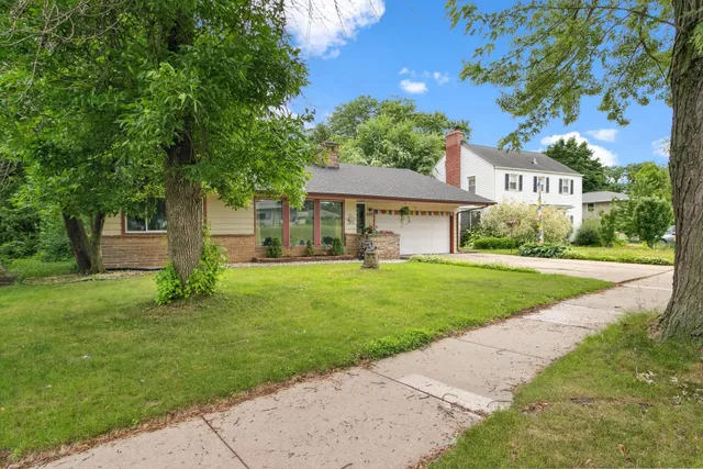 $595,000 | 4301 Odana Road, Madison, WI 53711