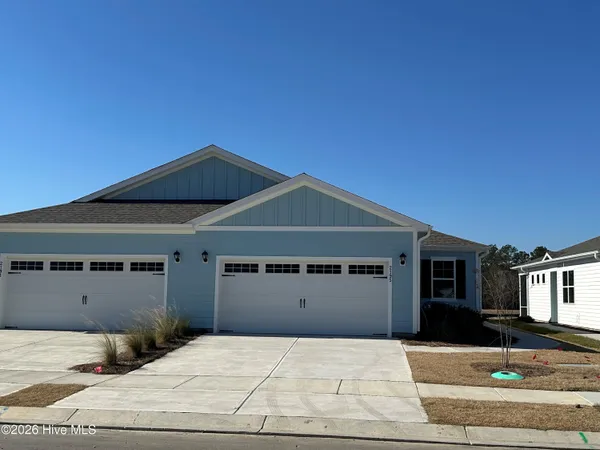 $2,300 | 2195 Sweetspire Street, Unit 2073, Leland, NC 28451