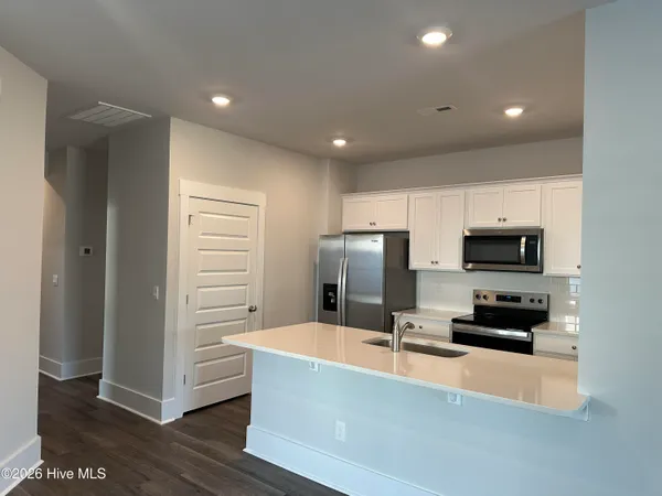 $2,300 | 2195 Sweetspire Street, Unit 2073, Leland, NC 28451