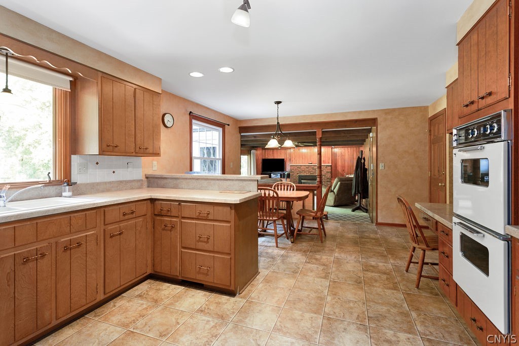 42 Oneida River Road Schroeppel, NY 13132 - Photo 13 of 35