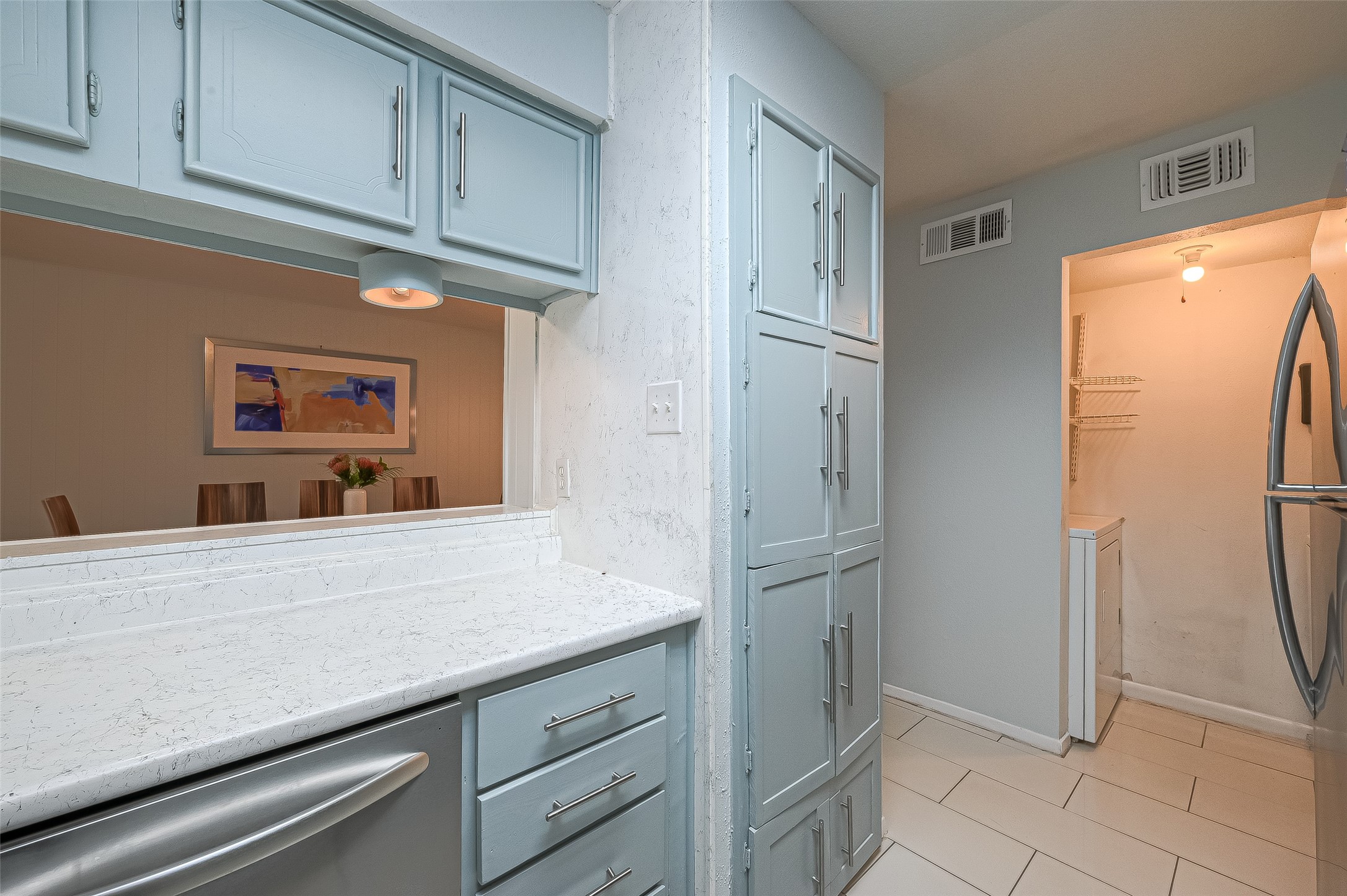 10188 Beekman Pl Drive Houston, TX 77043 - Photo 14 of 27