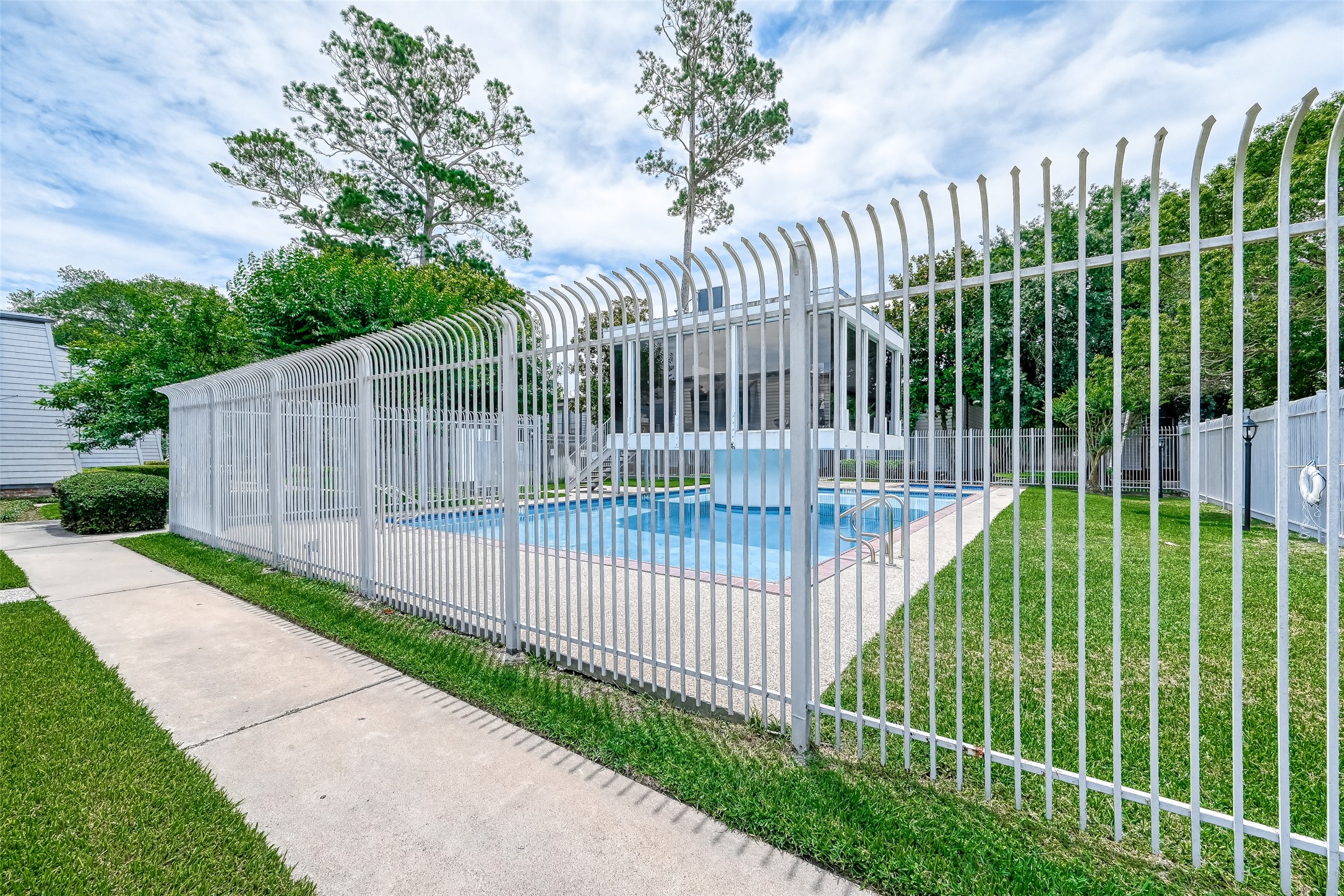 10188 Beekman Pl Drive Houston, TX 77043 - Photo 27 of 27