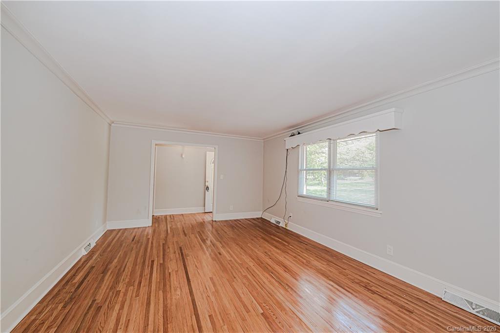7222 Monroe Road Charlotte, NC 28212 - Photo 10 of 34 Gallery Image 10