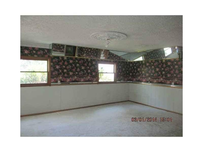 425 Sylvan Road Anderson, IN 46012 - Photo 5 of 15 Gallery Image 5