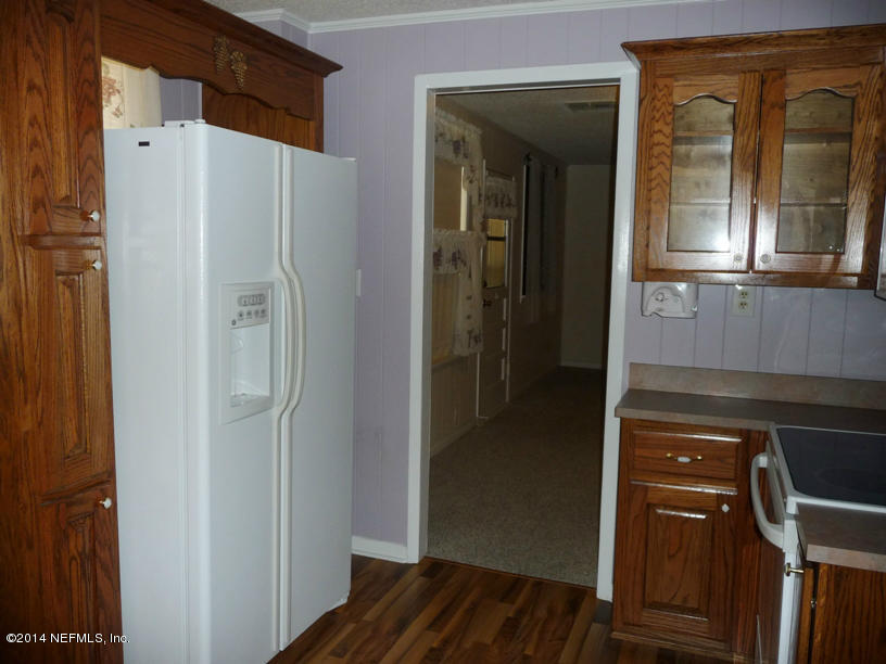 116 Stack Avenue Interlachen, FL 32148 - Photo 14 of 35 kitchen
